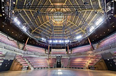 Visite du Cirque-Théâtre
